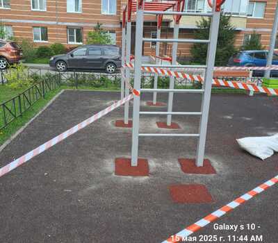 Ремонт резиного покрытия детской площадки