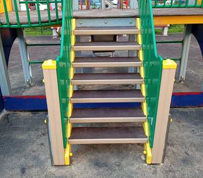 Ремонт оборудования детской площадки